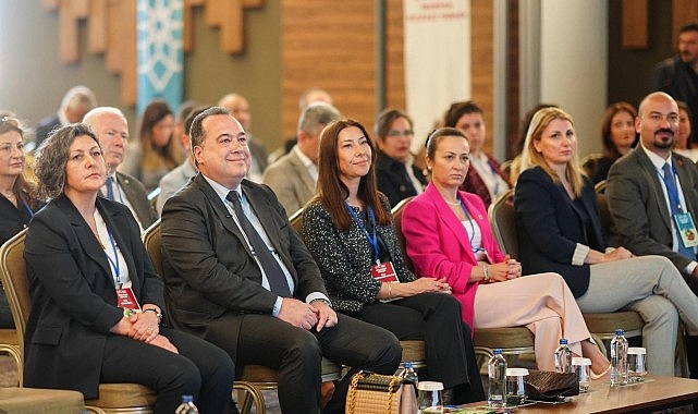 Mesir’in Şifa Mirası Bilimle Buluştu: Manisa’da Fitoterapi Günleri Başladı