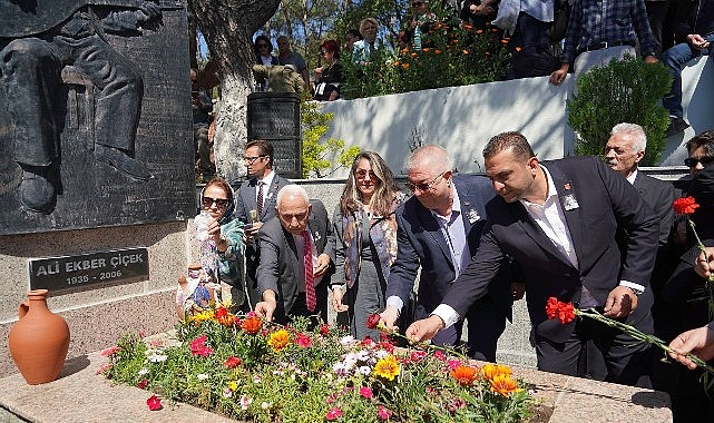 Sanatçı Ali Ekber Çiçek Edremit’te anıldı
