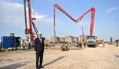Başkan Altay: ‘Otogar Kavşağı’nda Karayolunu ve Raylı Sistemi Üste Alacak Bir Köprülü Kavşak Çalışması Yürütüyoruz’