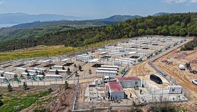 Büyükşehir’den sahipsiz köpeklere yeni yuva