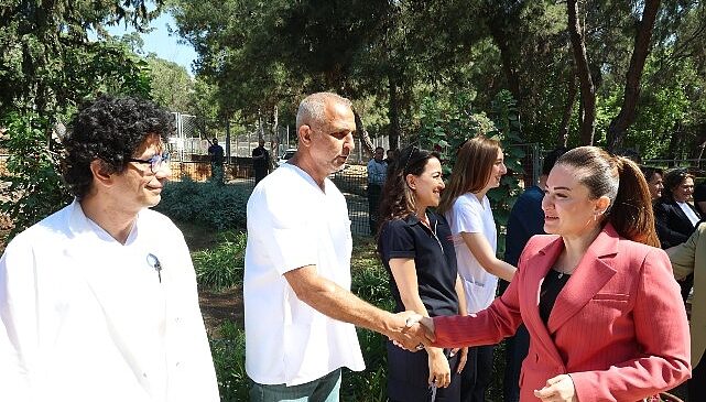 Başkan Vekili Büşra Özdemir’den veteriner hekimlere ziyaret