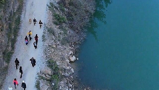 Menderes Belediyesi’nden Kadınlara Doğa Yürüyüşü